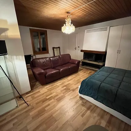Affittacamere Private For Long Term Rent 1000-1200chf Per Month *